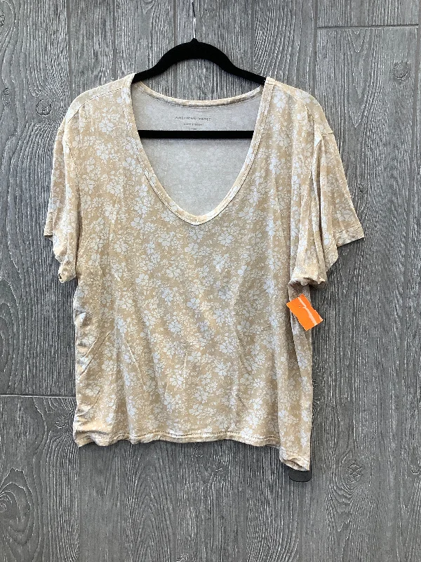 Top Short Sleeve By American Eagle In Beige, Size: S