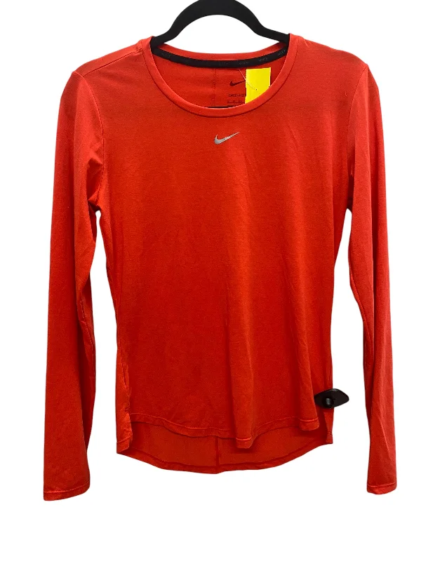 Athletic Top Long Sleeve Crewneck By Nike Apparel In Red, Size: Xs